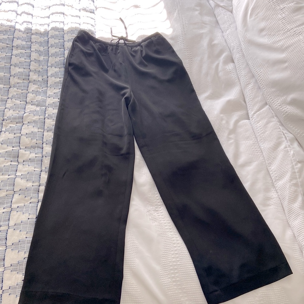 H&M Black flowy  Trousers